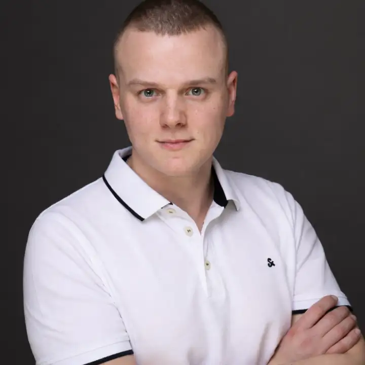 Lukas Both, Porträtfoto vom Geschäftsführer von Both Music Syndicate